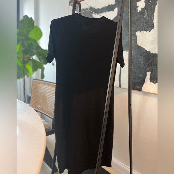 Mossimo Black Draped Shift Dress with Ruching Detail - Picture 2 of 3